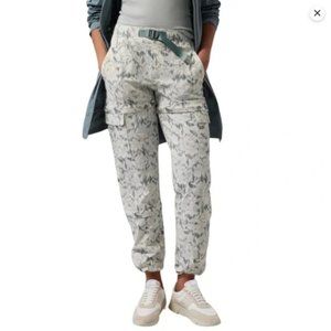 NWTs ATHLETA Trekkie Convertible Hike Pant Ethereal Bloom Magnolia White 6